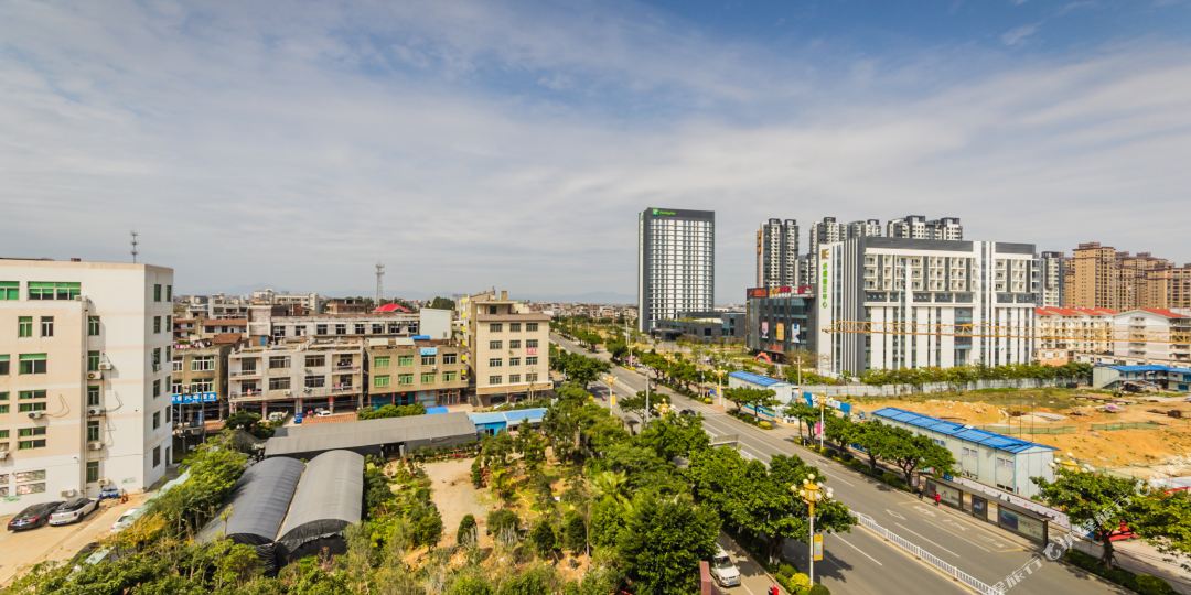 地址(位置,怎么去,怎么走):  福建省莆田市秀屿区笏石镇工商局旁(荔港