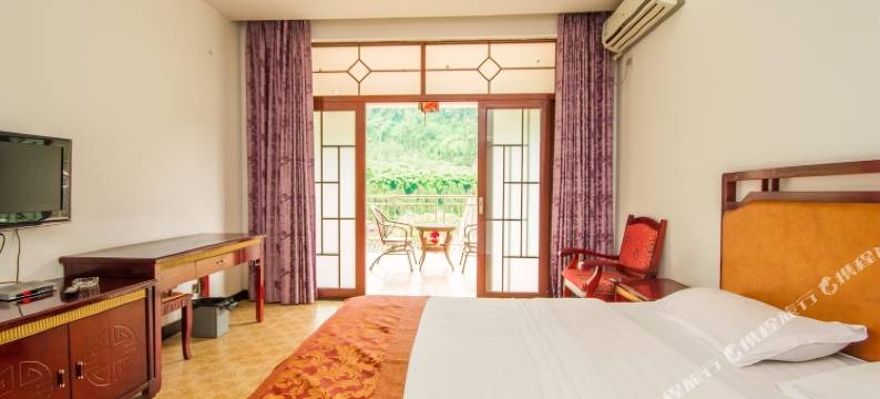 峨眉山怡情山水酒家图片