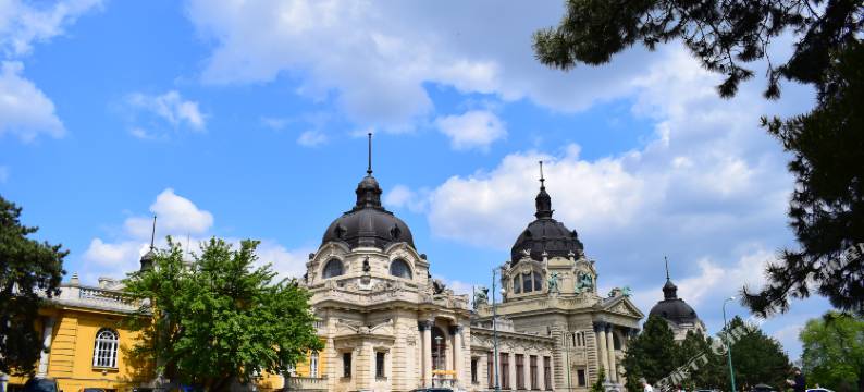 科尔文度假公寓式酒店(Corvin Holiday Apartments Hotel)图片