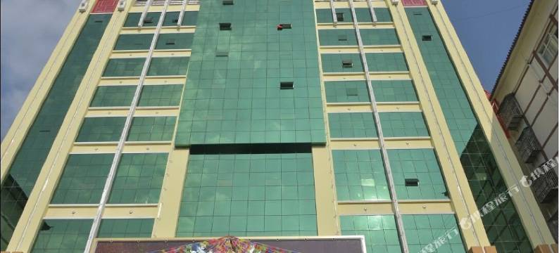 泸水君鼎华悦大酒店图片