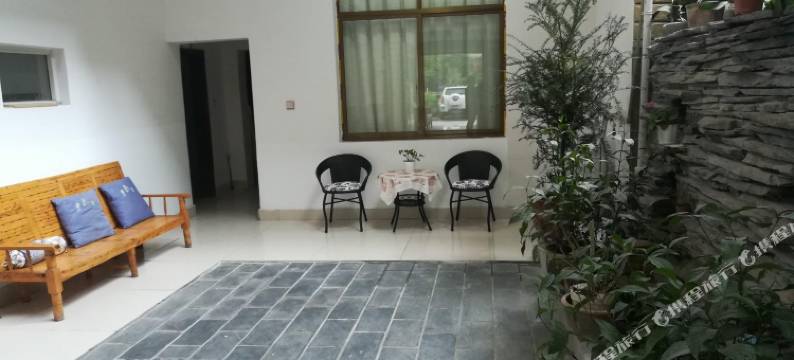 青城山致家小院图片