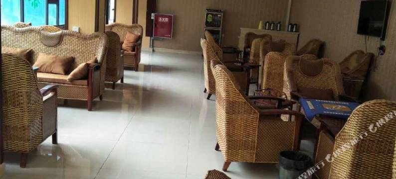 小金岚嵩酒店图片