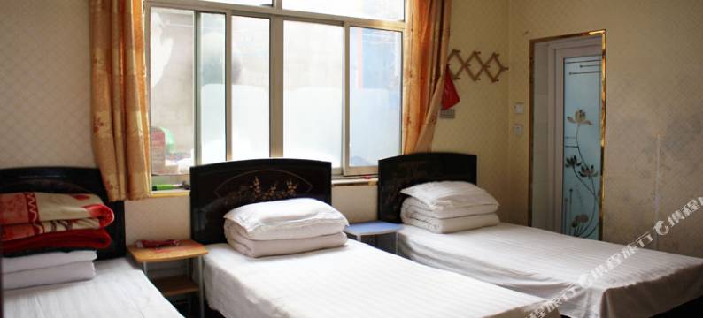 七彩丹霞乔家大院图片