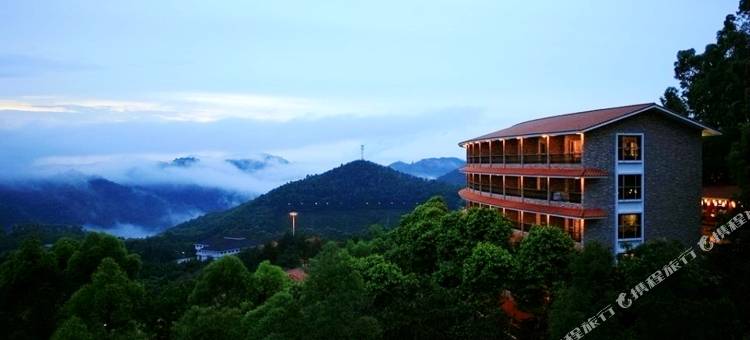 梅州雁南飞围龙大酒店图片