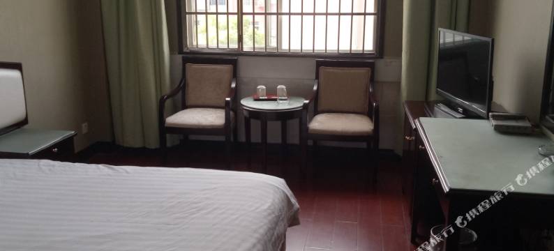 监利荆南大酒店图片