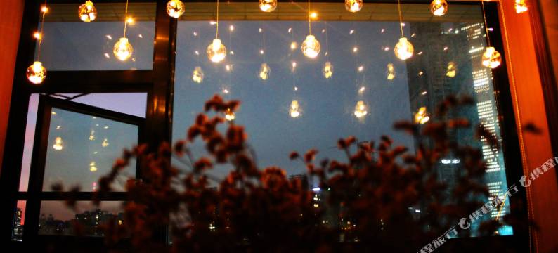 深圳One Piece主题青年旅舍(会展中心店)图片