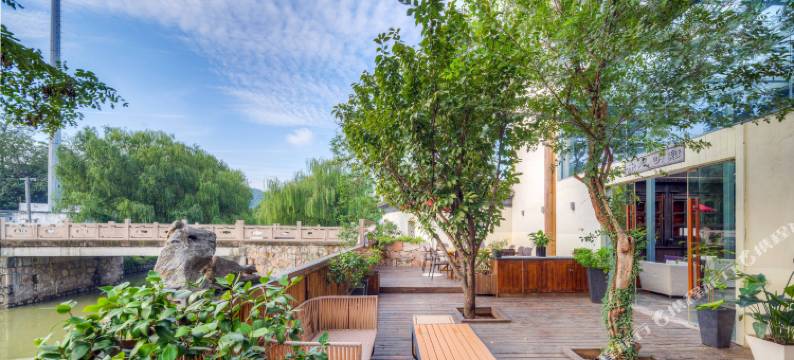 苏州玖树·溪岸人文旅店图片