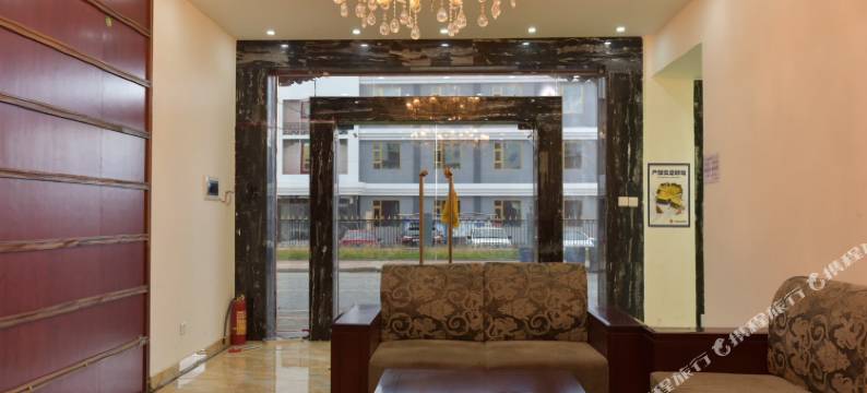 石渠格萨尔假日酒店图片