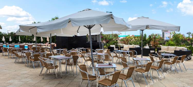 里斯本卡帕里卡海岸温德姆 TRYP 酒店(Tryp by Wyndham Lisboa Caparica Mar)图片