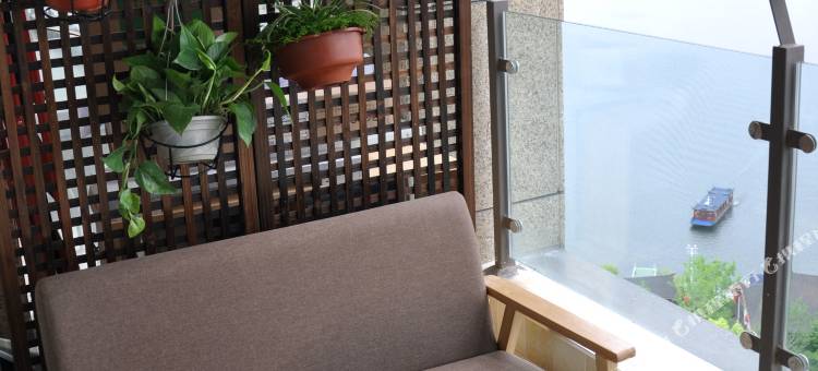 白杨小居普通公寓(杭州新安南路店)图片