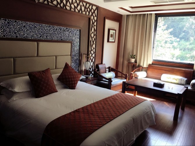 Tingquan Shanzhuang HotelOver view