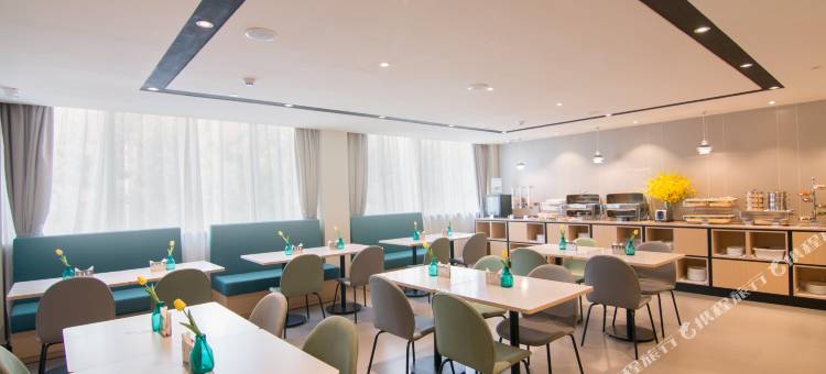 如家睿柏·云酒店(东台望海东路圆融中心广场店)图片