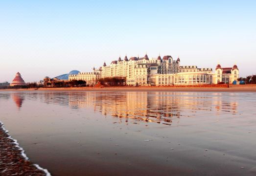 Crowne Plaza Qingdao Ocean Spring Resort Hotel Overview