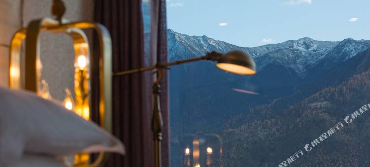 林芝初芽江舍客栈图片