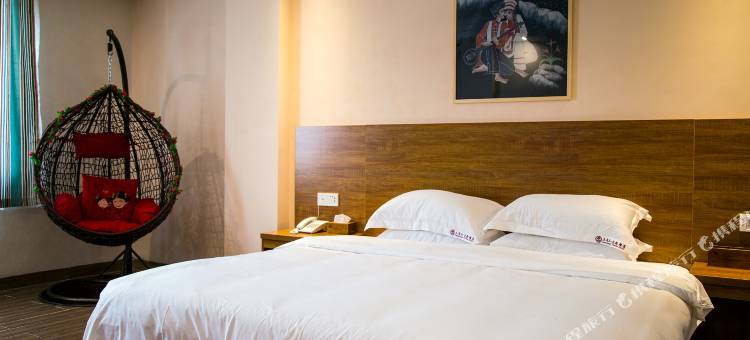 连南三月三主题酒店图片