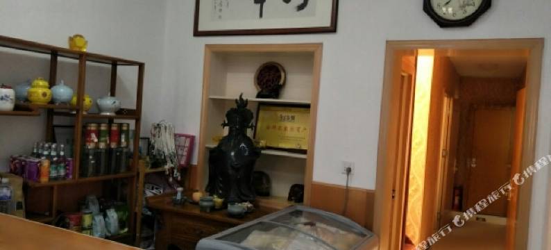 青岛秀峰公寓图片