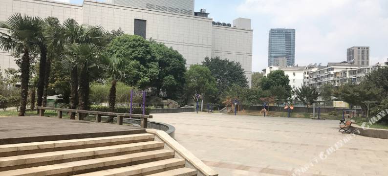 小冻鱼民宿(南京中华路店)图片