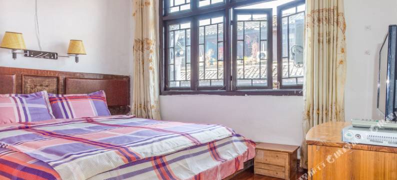 凤凰不会飞的鸟客栈图片