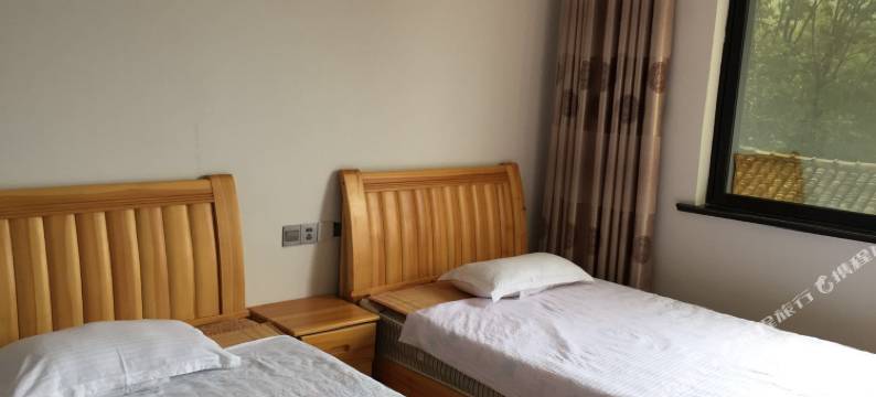 金华双龙景区朴宿云居图片