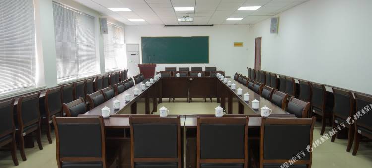 成都西南石油大学宾馆图片