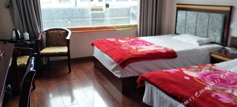 理塘金福商务酒店图片