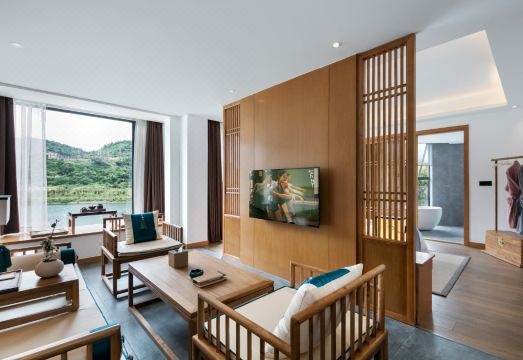 Simple Hotel (Zixing Dongjiang Lake)Hotel Overview