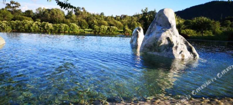 月亮小镇温泉度假酒店(扎兰屯柴河镇总店)图片