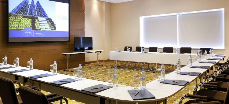 迪拜阿尔巴沙诺富特酒店(Novotel Dubai Al Barsha)图片