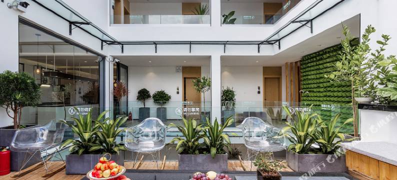 鹿十二 · DreamHome|设计师轻奢度假观景美宿(丽江古城南门店)图片