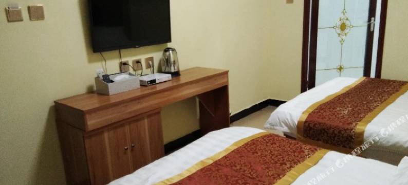 容城伊哇酒店(容城白洋淀高铁站店)图片