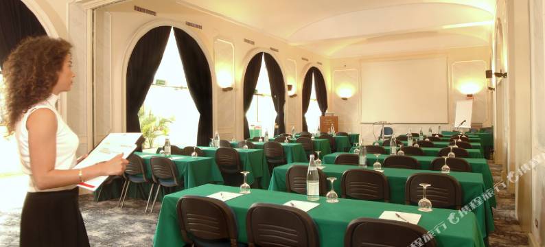 瓦雷泽皇宫大酒店(Palace Grand Hotel Varese)图片