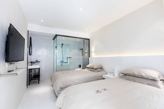 井观民宿(西安回民街钟楼地铁站店)