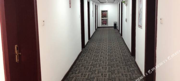 布丁酒店(上海崇明人民路八一步行街店)图片
