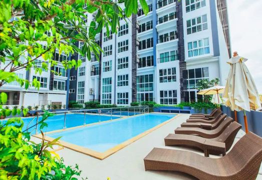 Locals Prio ChiangMai Central Airport PlazaHotel Overview