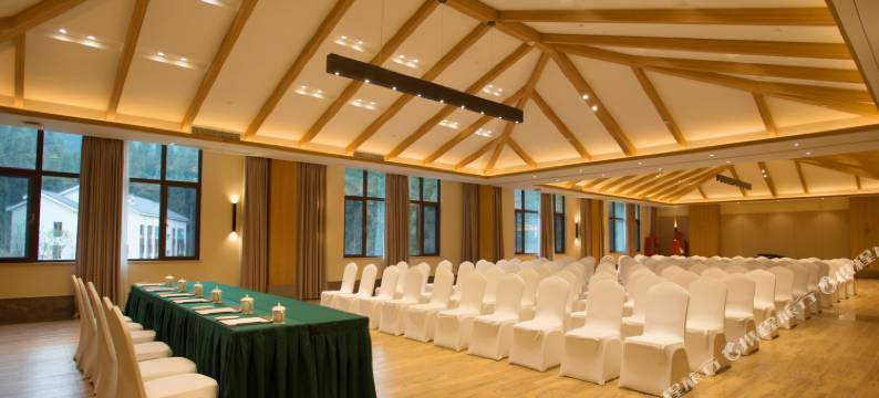 洪雅岷江东湖·瓦屋山居温泉度假酒店图片