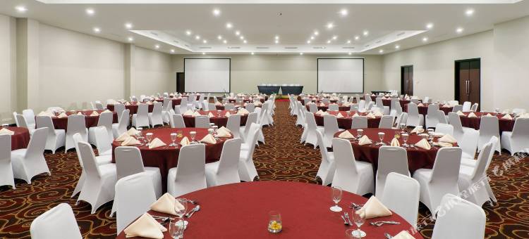 d'primahotel瓜拉纳穆棉兰(D'Primahotel Kualanamu Medan Formerly Prime Plaza Hotel)图片