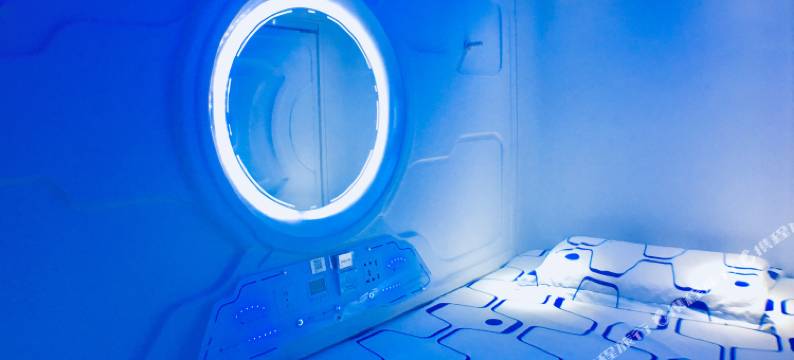 泉州树鹰太空舱客栈图片