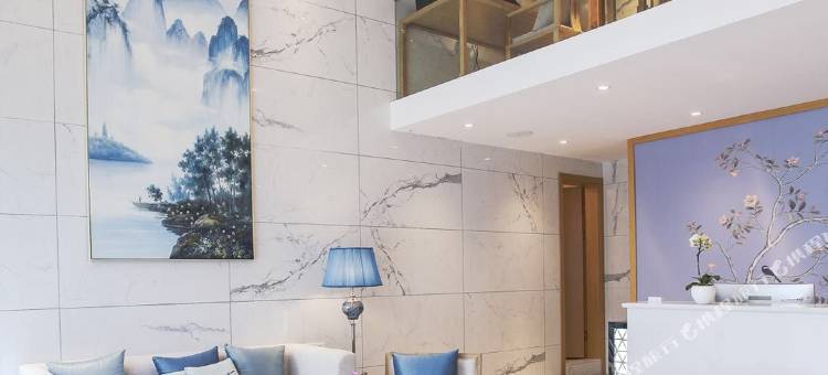 云上·漫居酒店(贵阳观山湖会展中心金融城店)图片