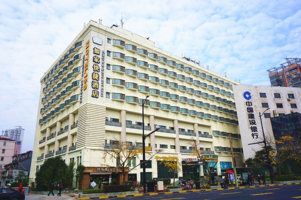 莫泰168上海四平路海伦路地铁站店