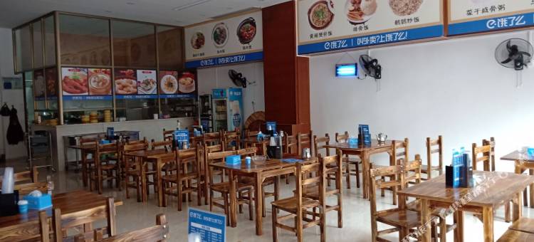 冠华生态酒店(阳江市阳西县西湖公园店)图片