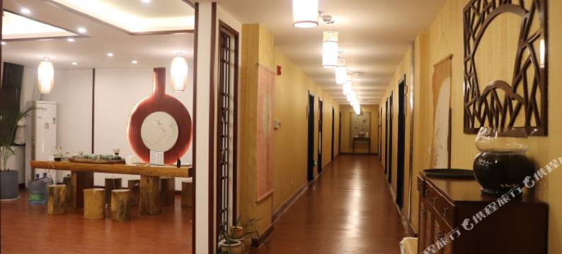 景谷阁楼酒店图片