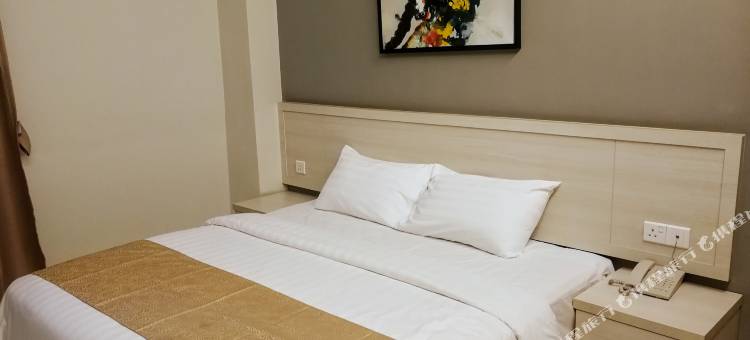 阿罗拉酒店(Aurora Hotel)图片