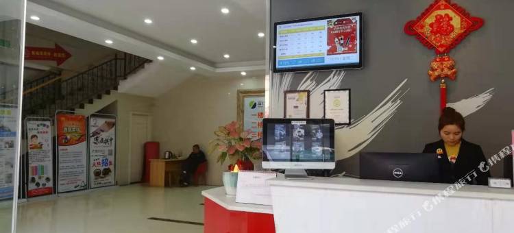 云际酒店(深圳宝安机场黄田地铁站店)图片