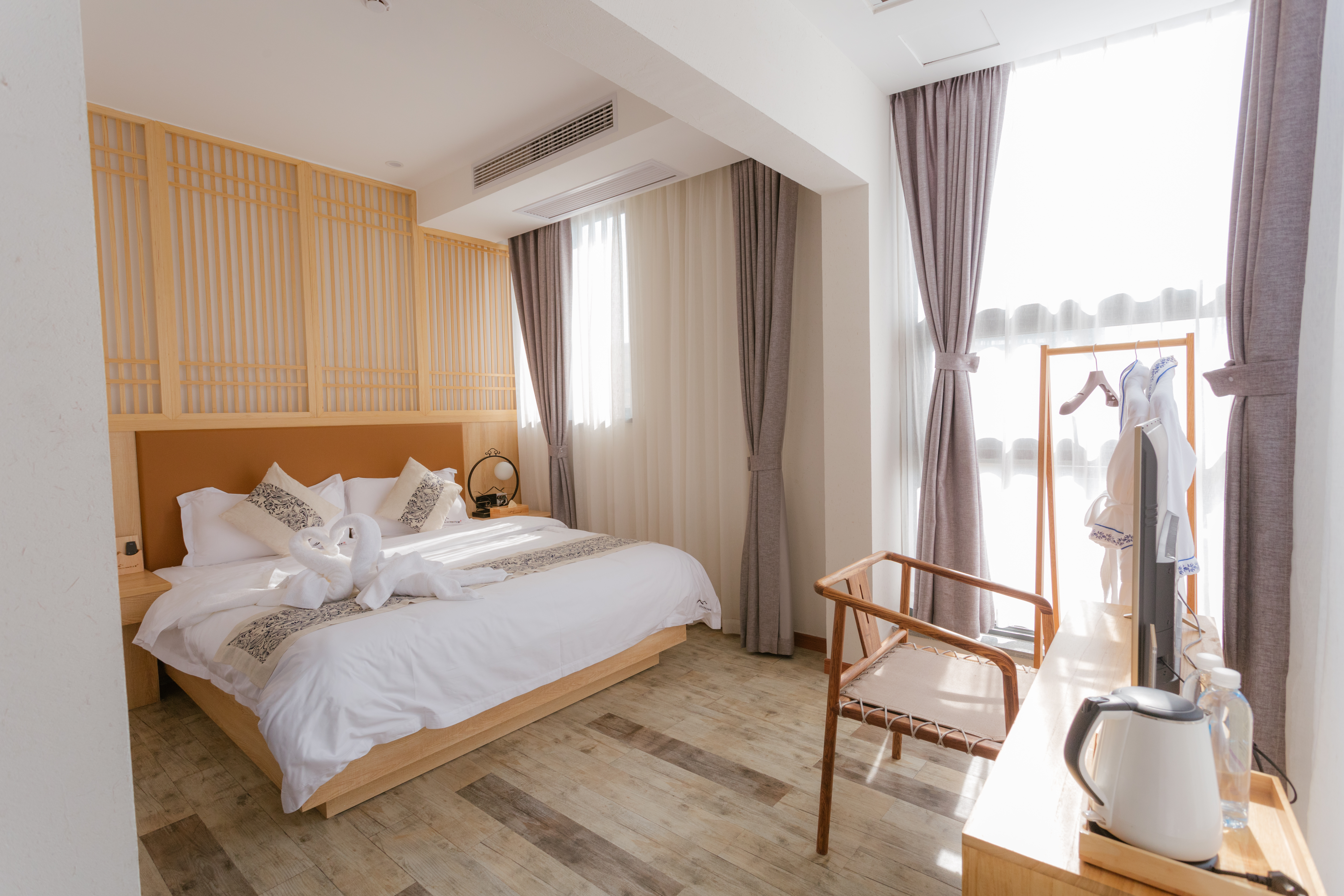 Yin Theme Hot Spring Villa Inn Hotel Overview