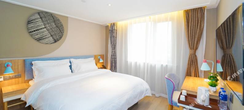 上海雅雅·轻奢酒店(虹口足球场店)图片