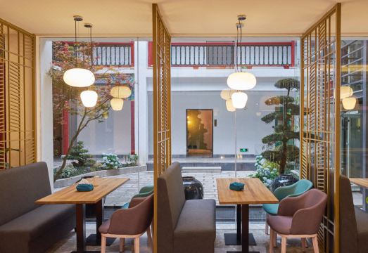 Hua Xi Hotel Hotel Overview