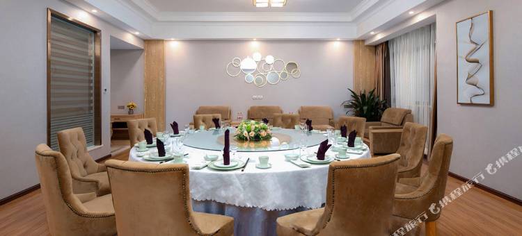 维也纳国际酒店(雅安高铁站店)图片