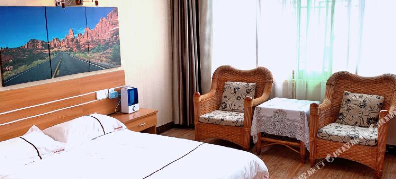 当雄圣湖假日酒店图片