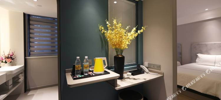 白玉兰酒店(栾川长春路十字街店)图片