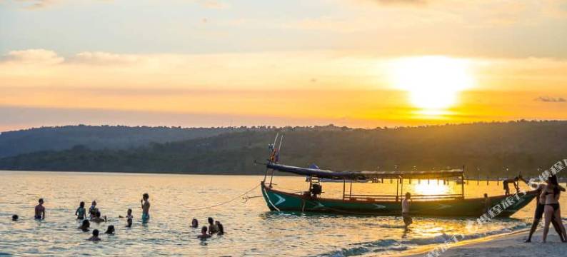 红色帆船度假村(Scarlet Sails Resort)图片